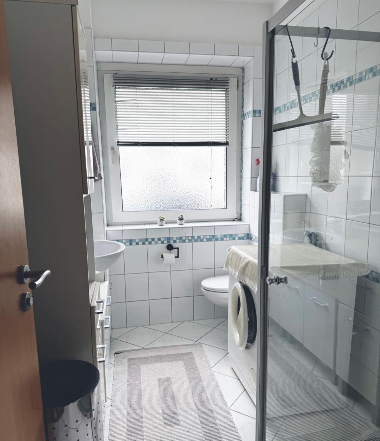 Zentrale Grosse Vollausgestattete Wohnung Fuer Alle Zwecke Perfekt Geeignet Witten Buitenkant foto
